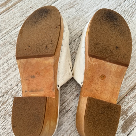 Charlotte Stone Martino Puff clog in Latte - Picture 4 of 8